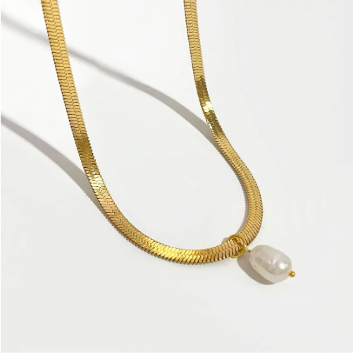 Wide Flat Snake Pearl Necklace